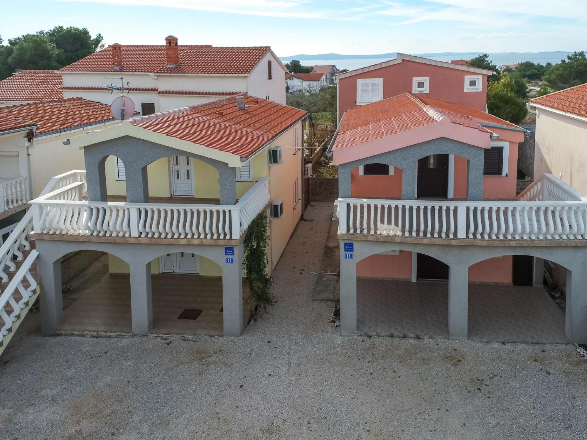 Pahert Apartment Vir